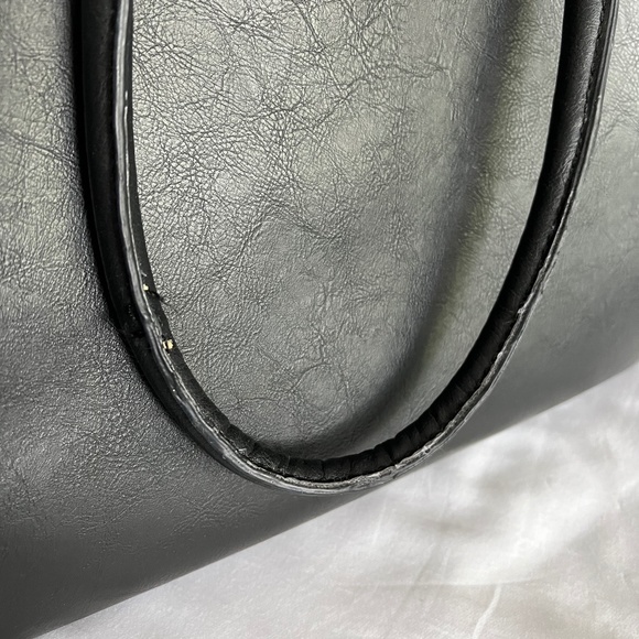 London Fog Black Faux Leather Satchel Handbag with Silver Hardware - Picture 11 of 15